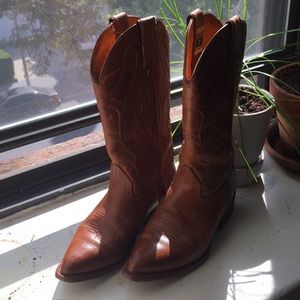 cognac leather Frye Bruce cowboy boots size 6.5
